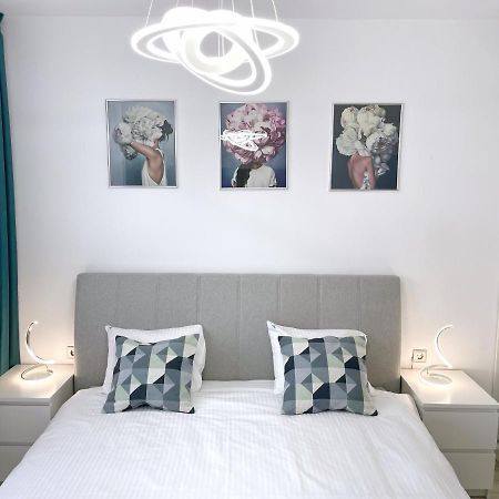 Perfect View Apartment Сіная Екстер'єр фото